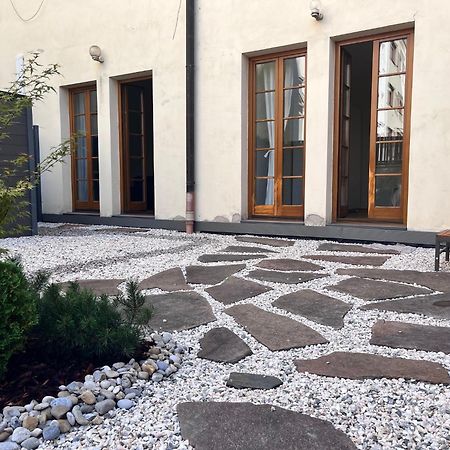 New City Centre Garden Apartment - Central Location プラハ エクステリア 写真