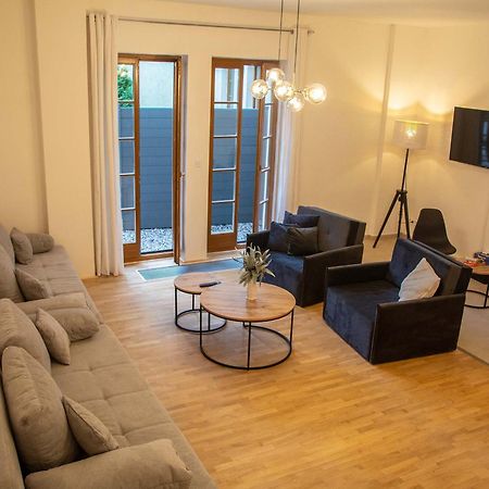New City Centre Garden Apartment - Central Location プラハ エクステリア 写真