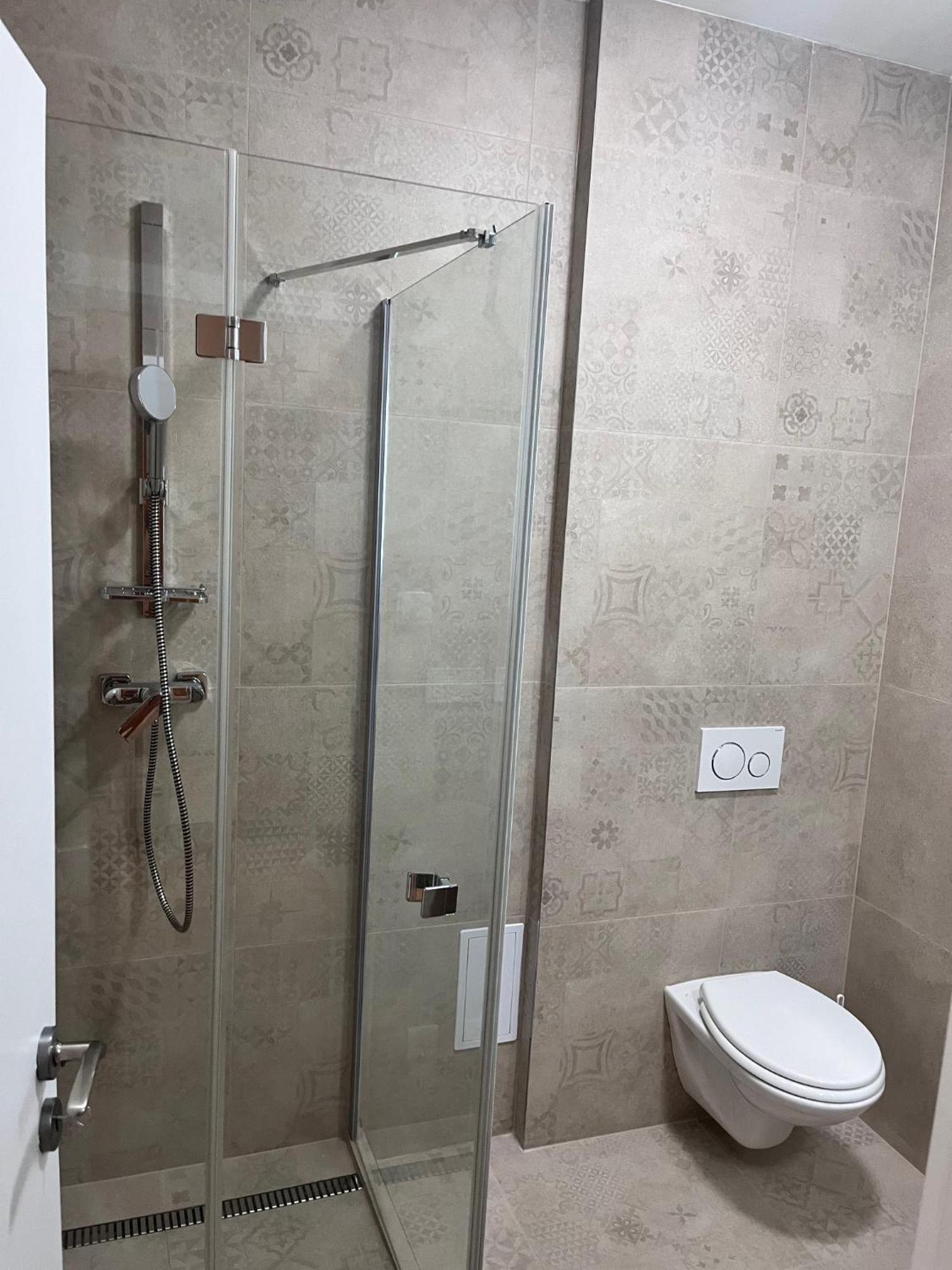 New City Centre Garden Apartment - Central Location プラハ エクステリア 写真