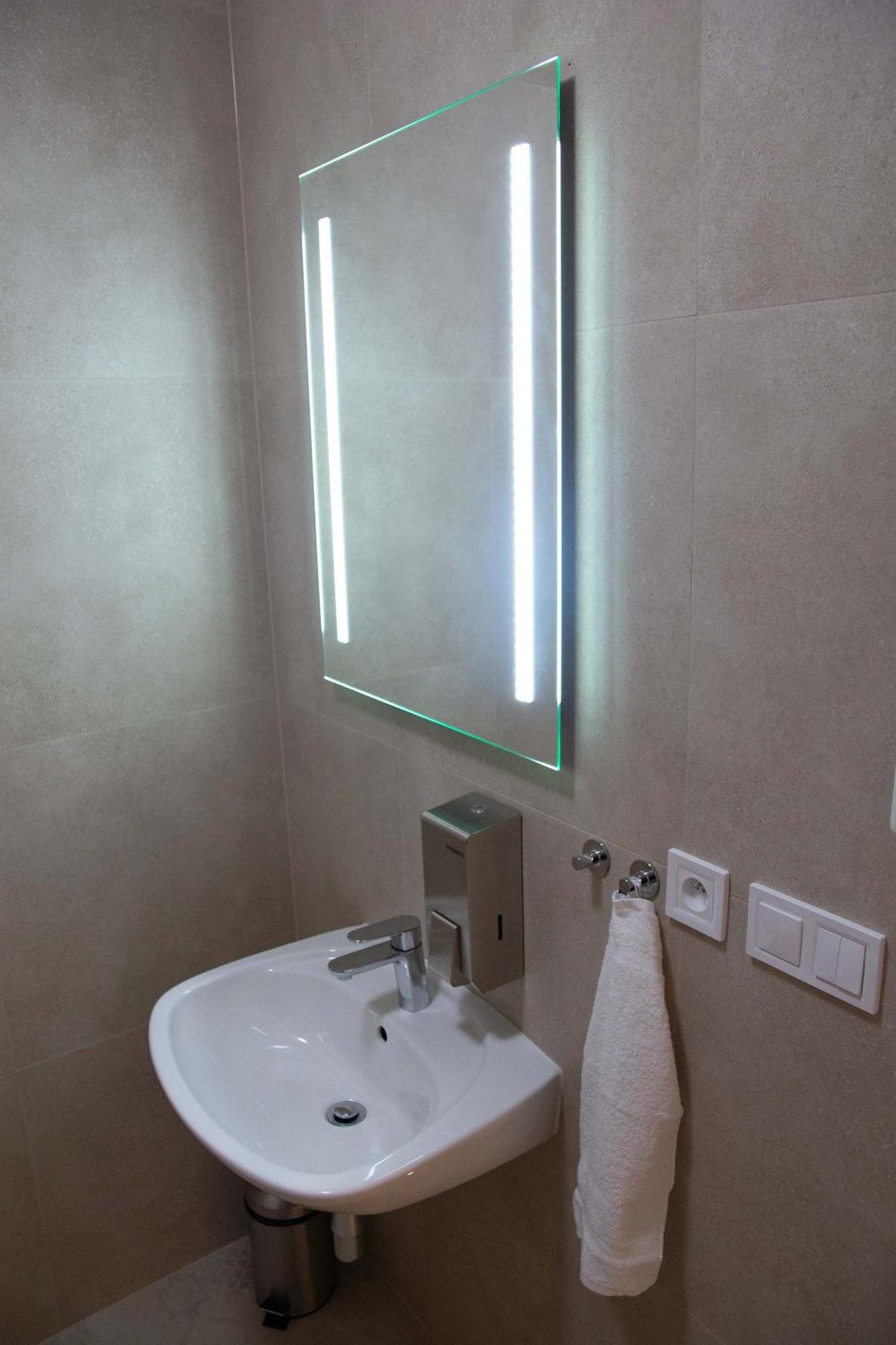 New City Centre Garden Apartment - Central Location プラハ エクステリア 写真