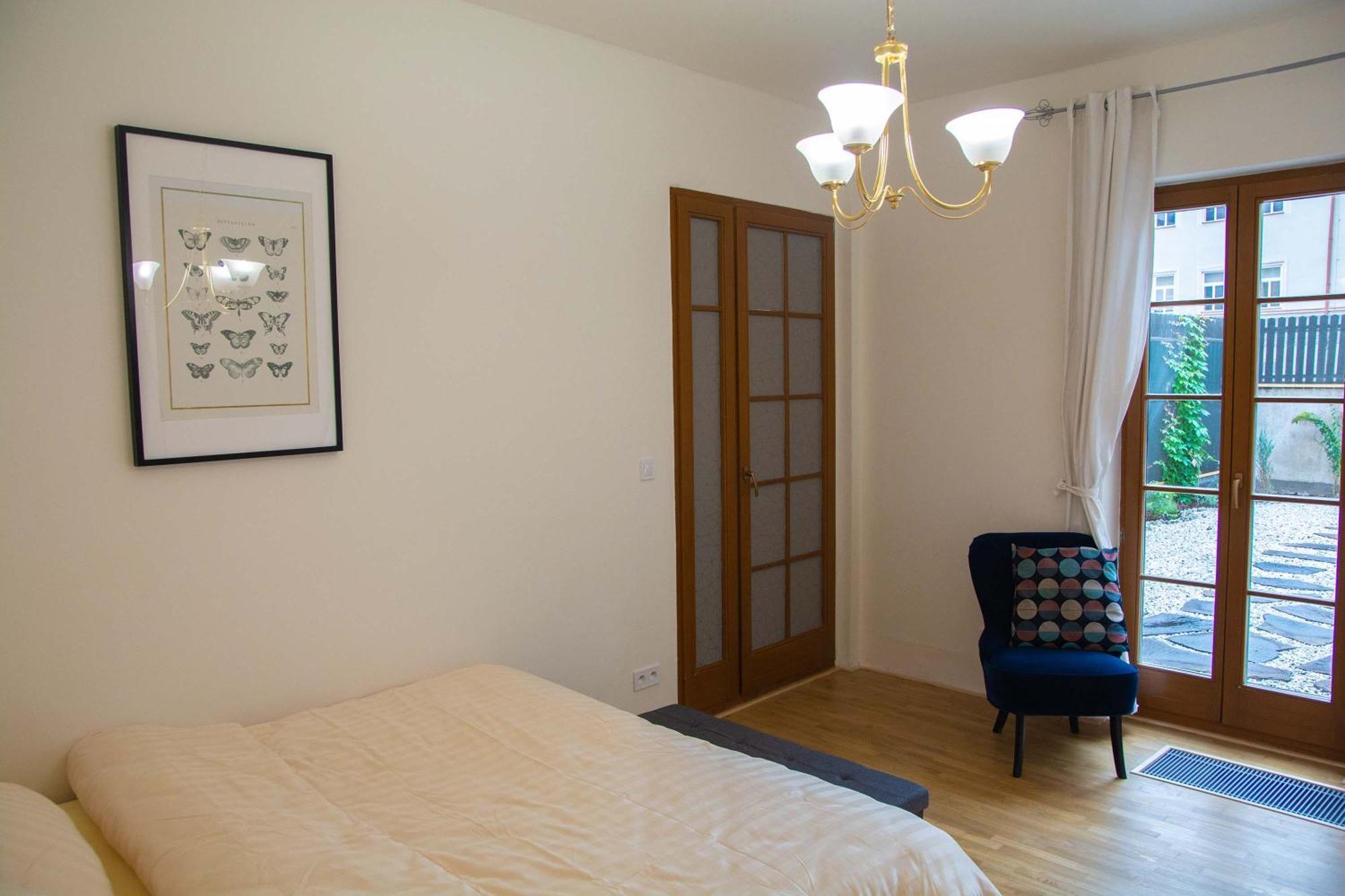 New City Centre Garden Apartment - Central Location プラハ エクステリア 写真