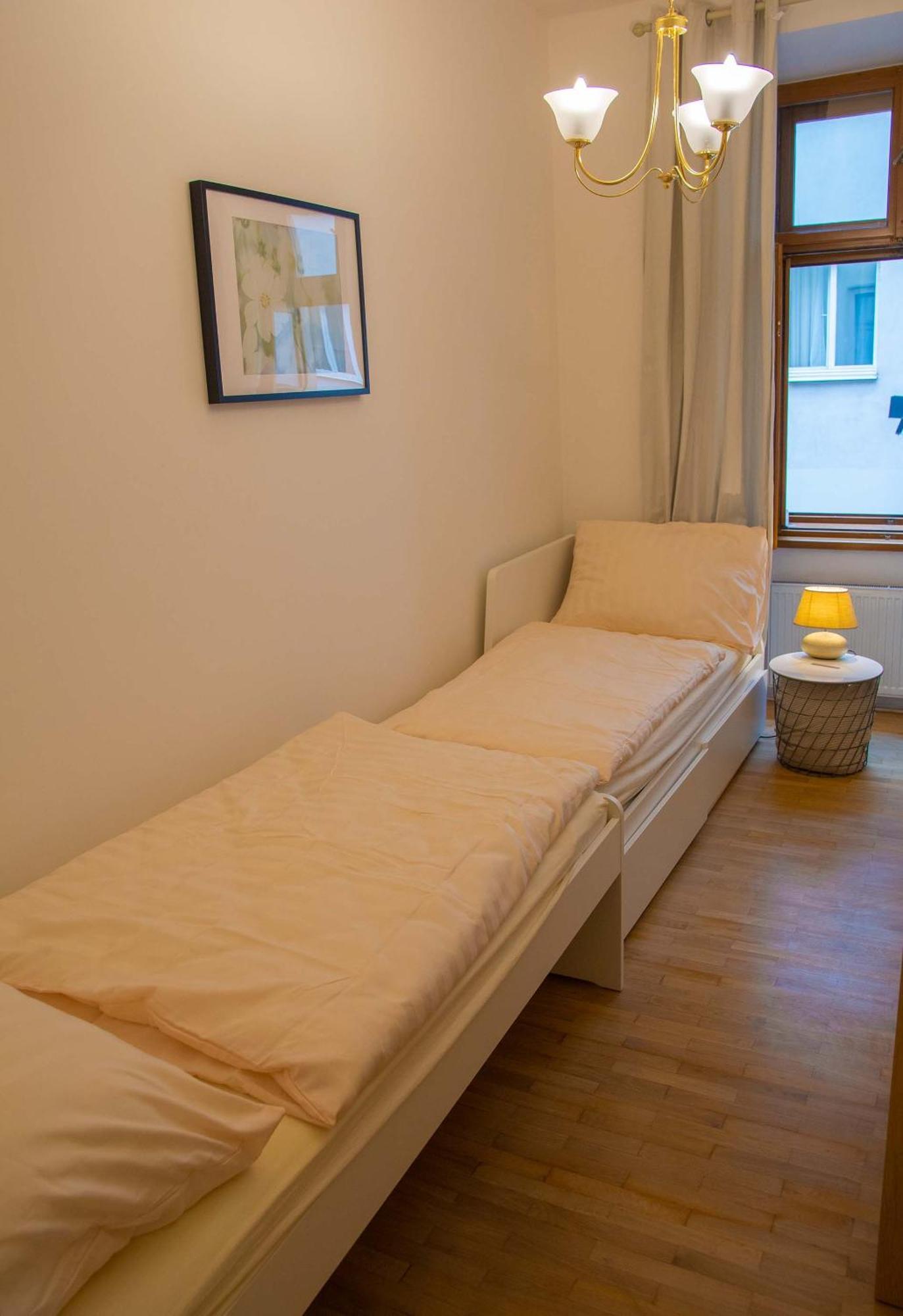 New City Centre Garden Apartment - Central Location プラハ エクステリア 写真