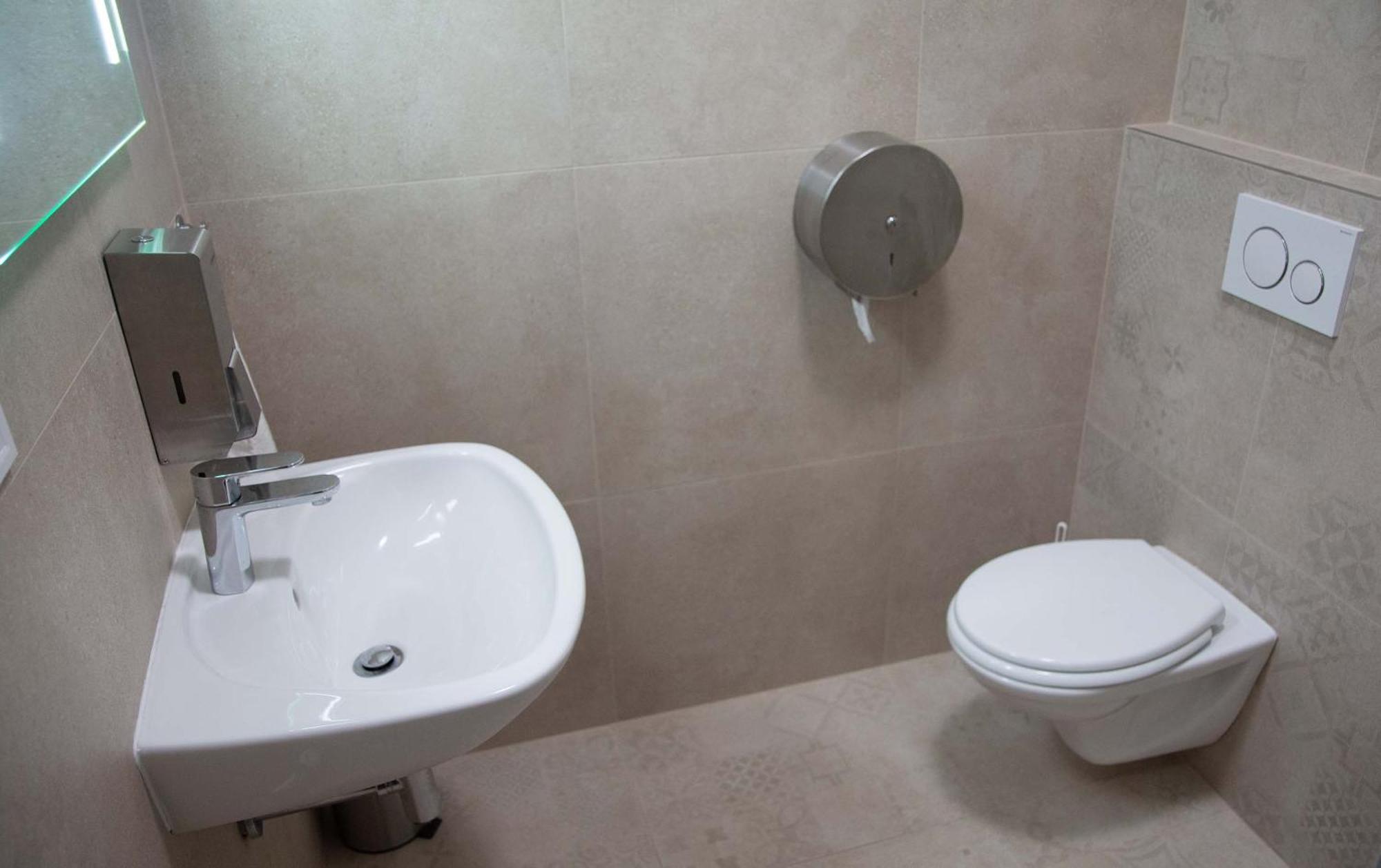 New City Centre Garden Apartment - Central Location プラハ エクステリア 写真