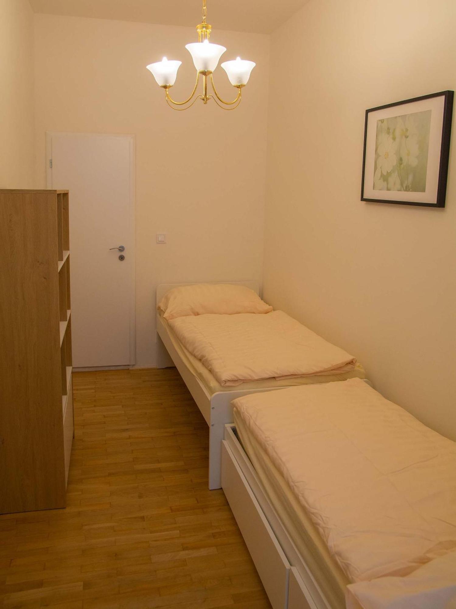 New City Centre Garden Apartment - Central Location プラハ エクステリア 写真