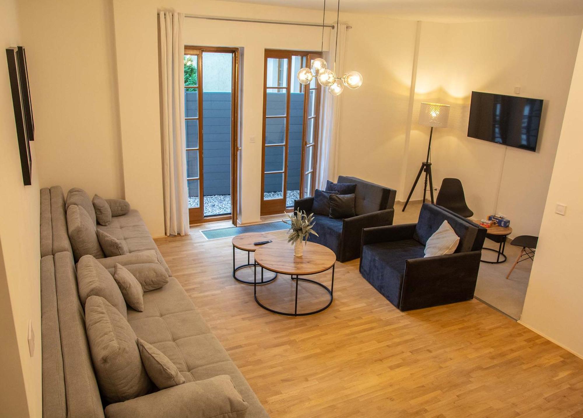New City Centre Garden Apartment - Central Location プラハ エクステリア 写真